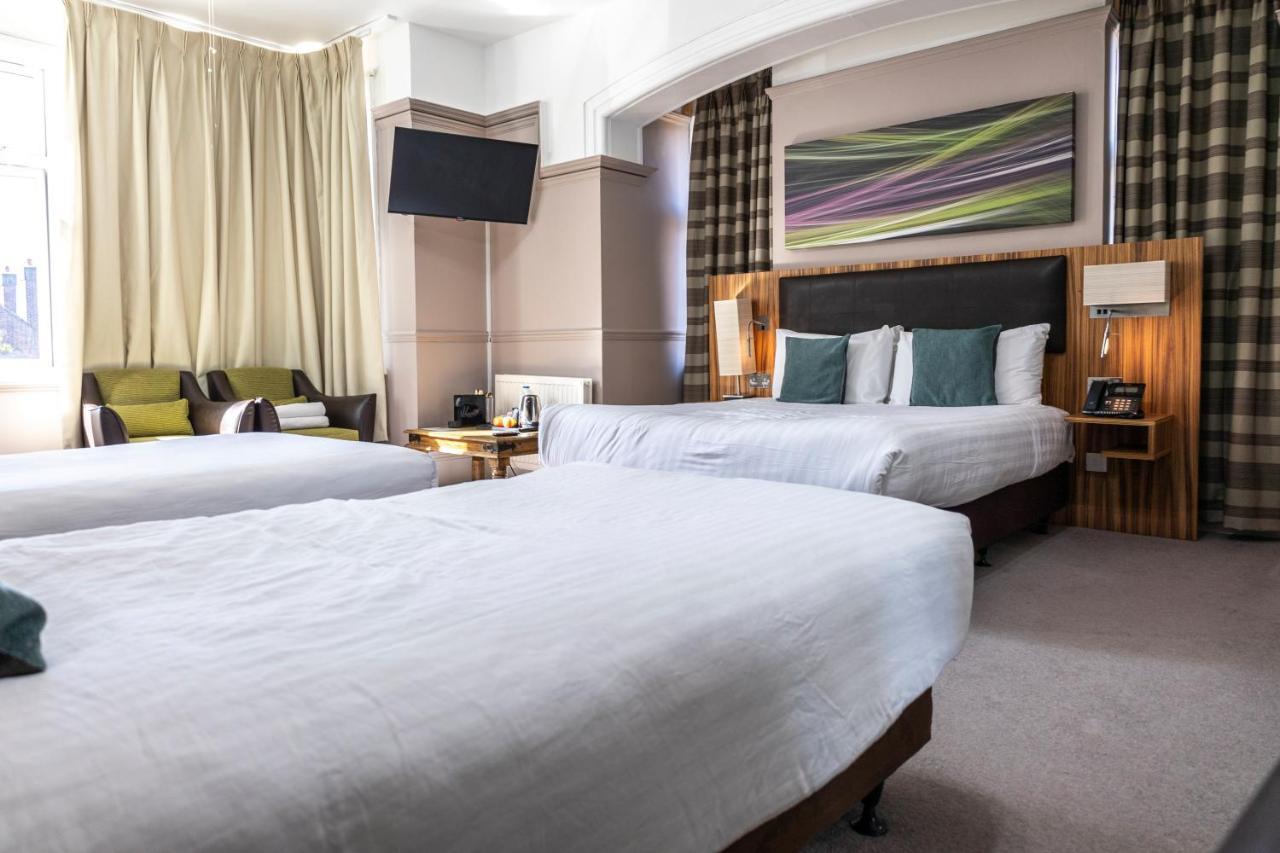 Uno Hotel Heathrow Windsor Слау Экстерьер фото